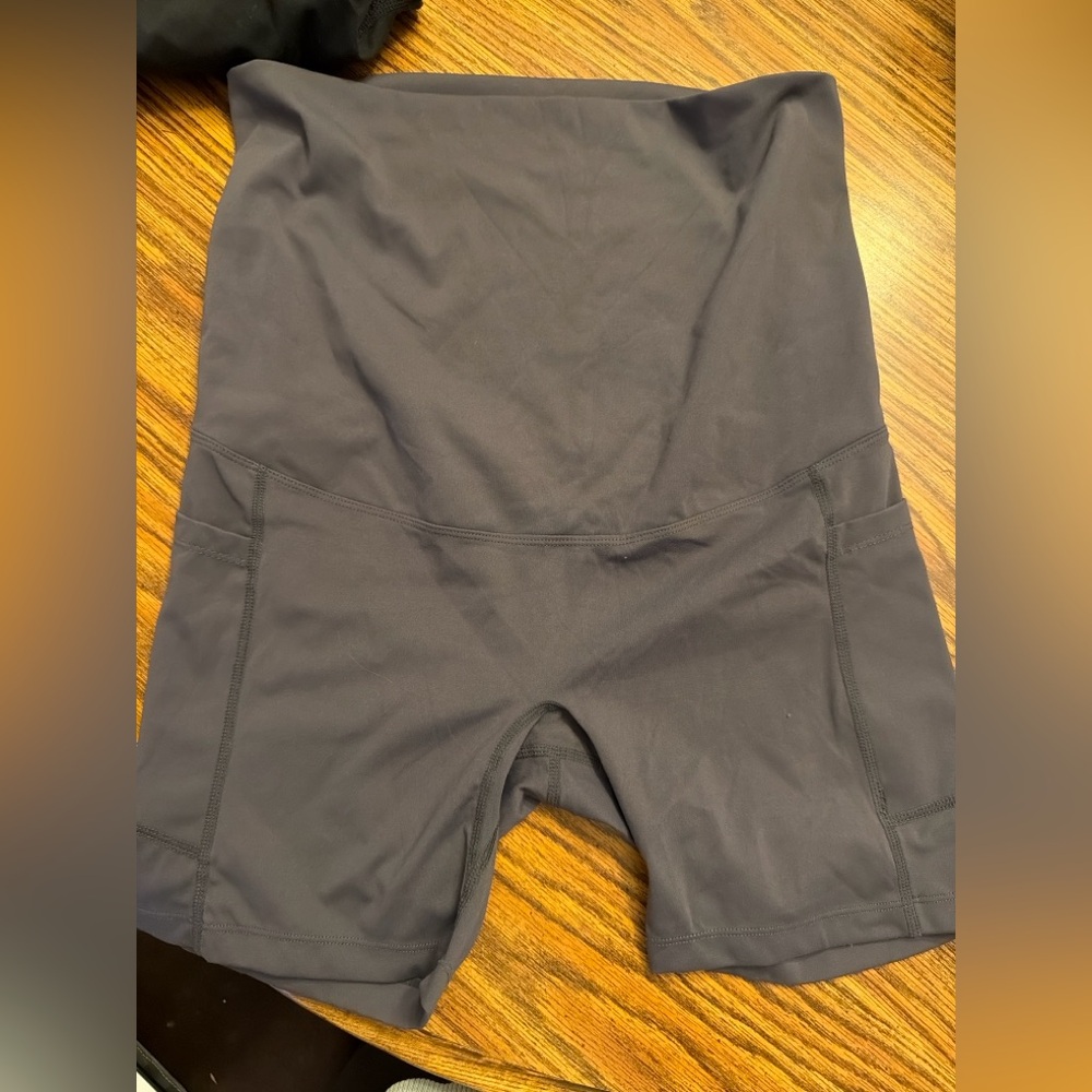 Maternity Activewear Bundle 2 pairs of Hofish Leggings + 1 Pocket Biker Shorts - Picture 5 of 5